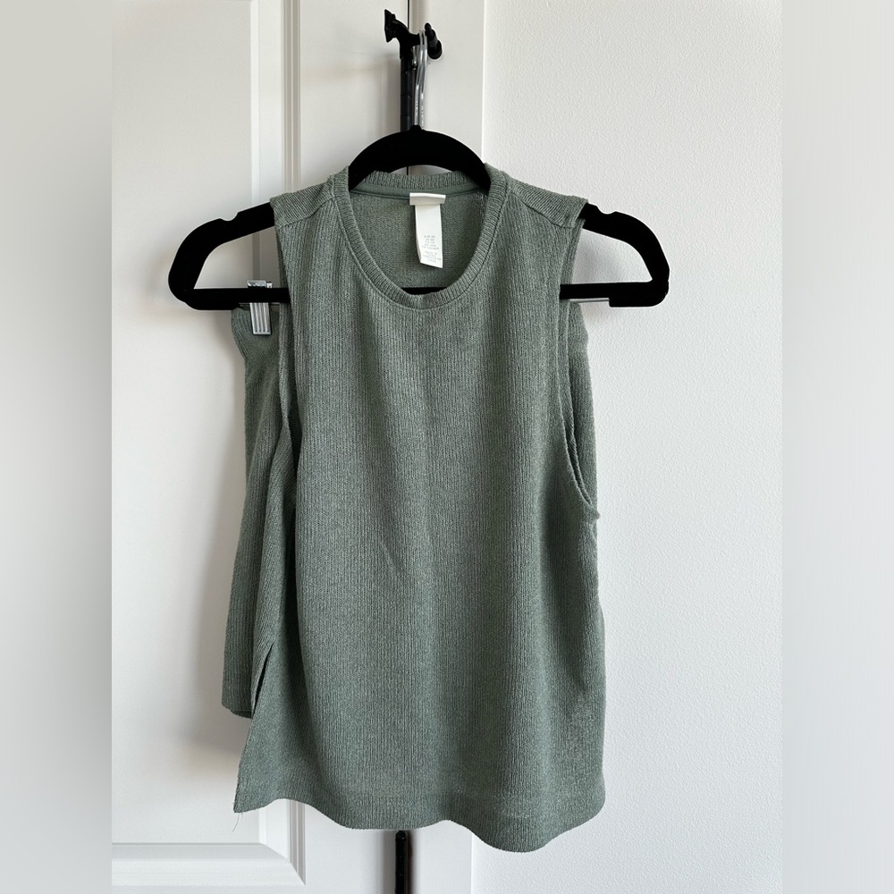 H&M Olive Green Ribbed Sleeveless Tank Top